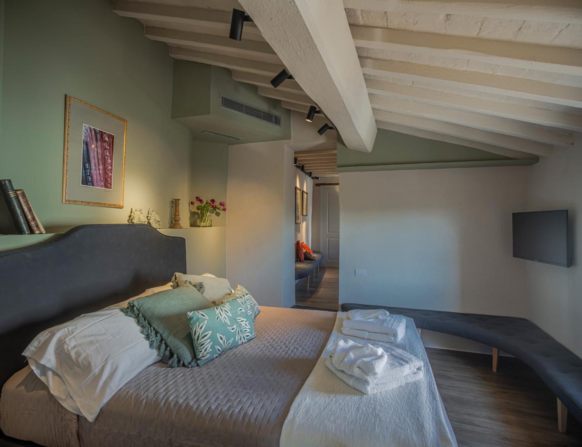 לינה וארוחת בוקר צ'רטאלדו Relais Borgo Elissa מראה חיצוני תמונה